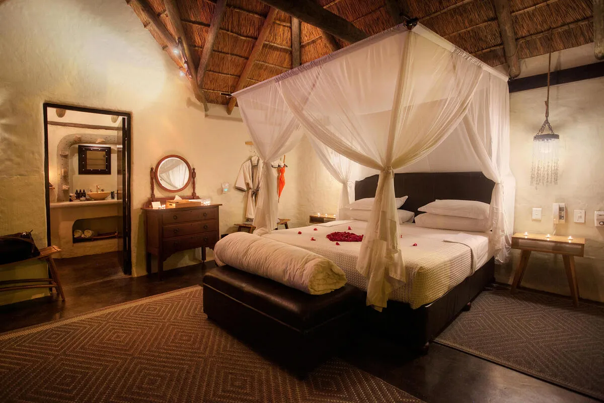King Suite at Safari Lodge